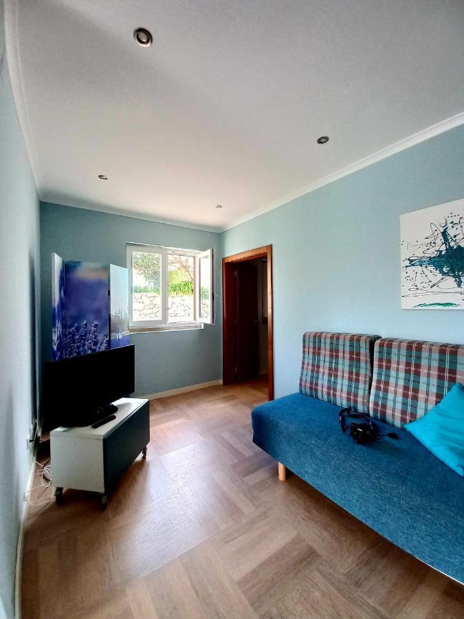 アトウギア・ダ・バレイアCasa Do Portao Azul - Salmoneteアパートメント エクステリア 写真