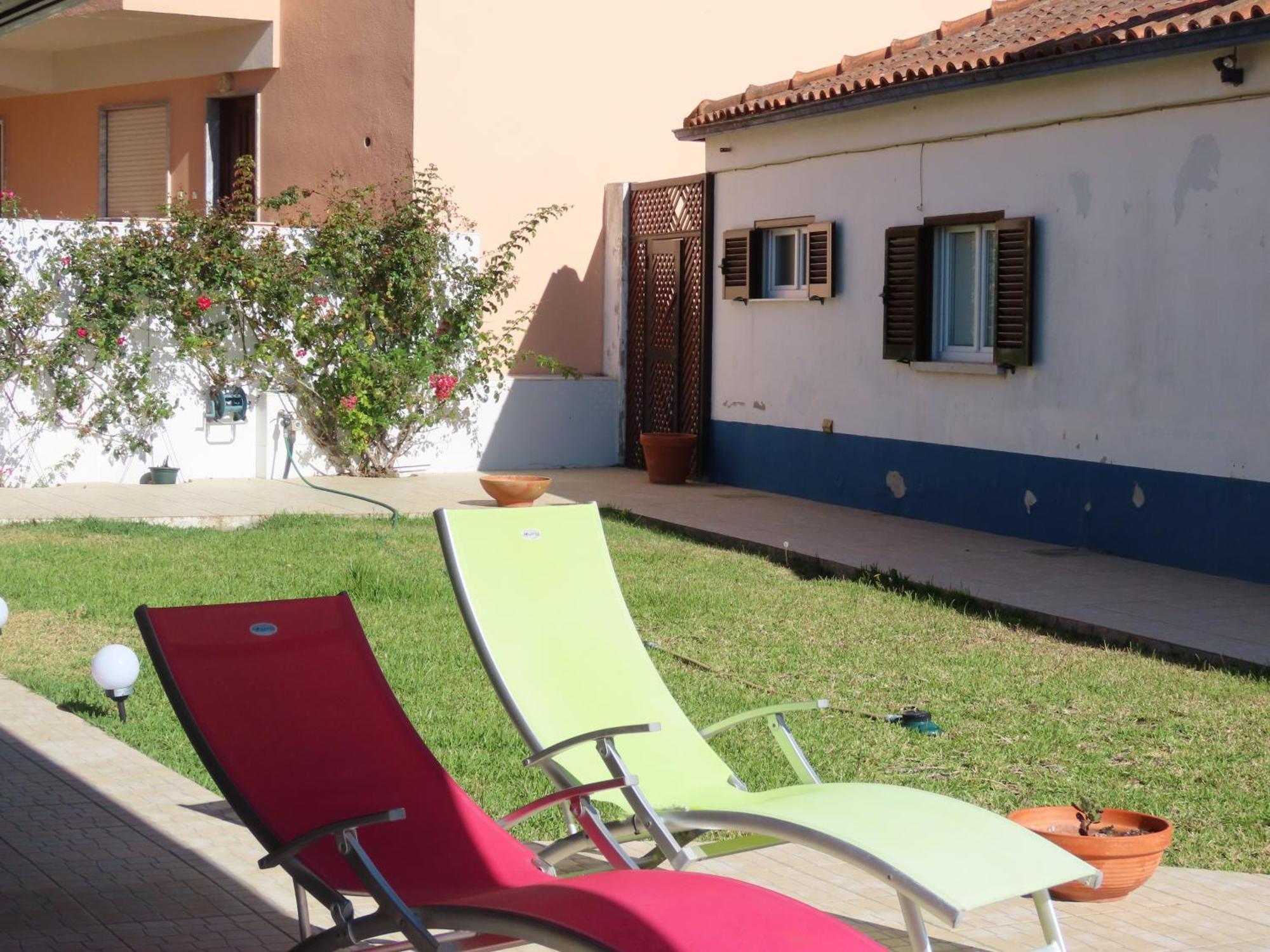 アトウギア・ダ・バレイアCasa Do Portao Azul - Salmoneteアパートメント エクステリア 写真